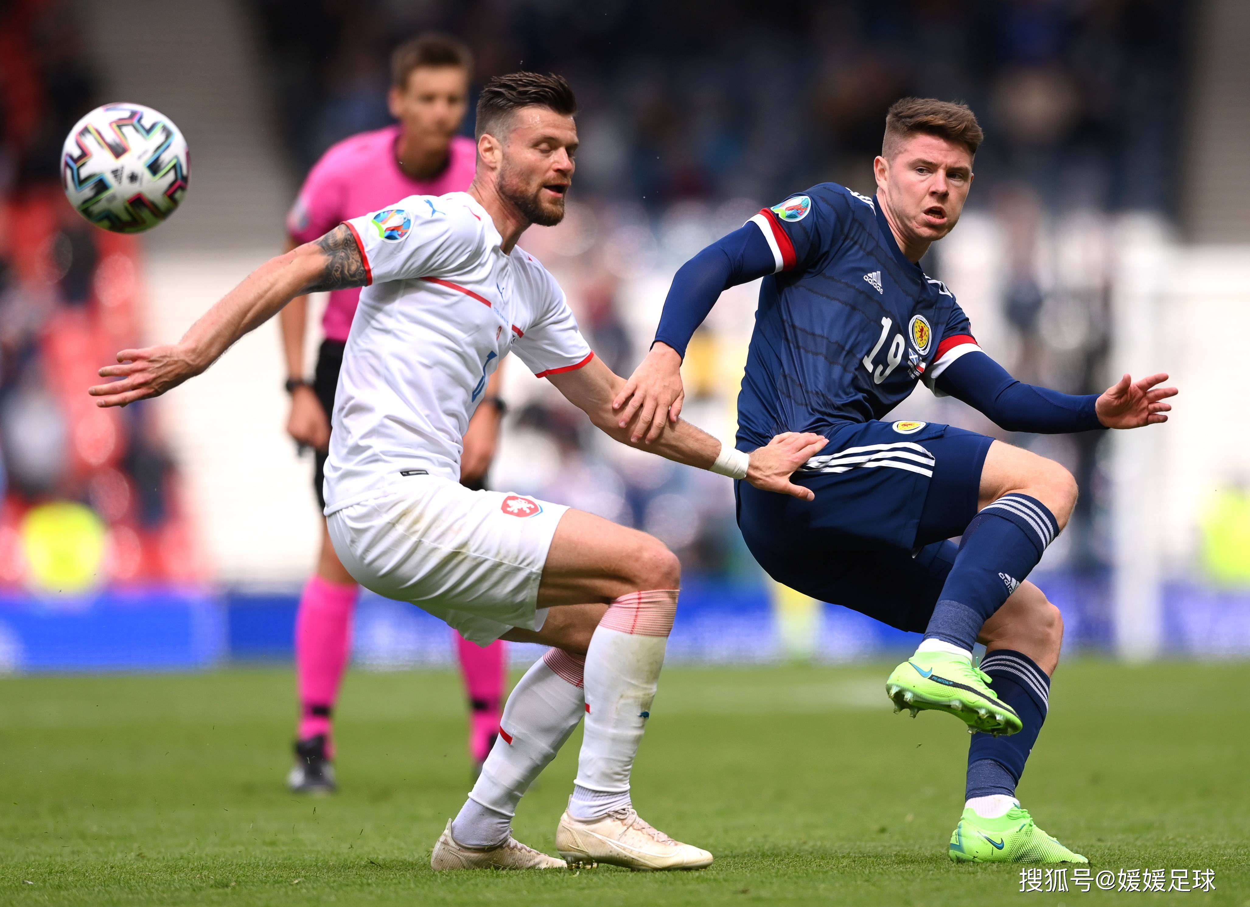 开云体育官网-波黑队力克芬兰，提前晋级欧预赛决赛