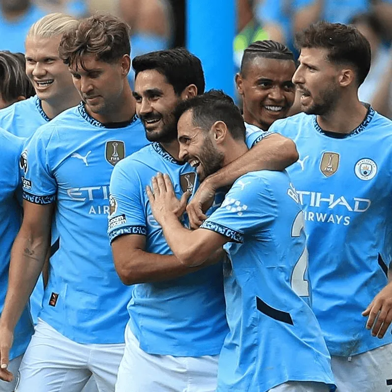 曼城主场轻松获胜，蓝月亮稳固领先的简单介绍