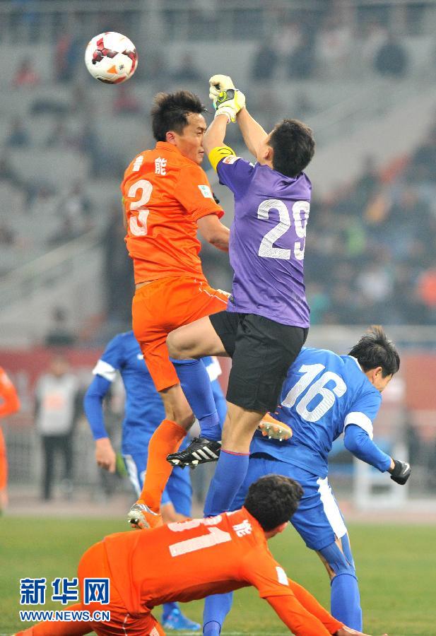 鲁能主场击败毅腾，止住连败颓势