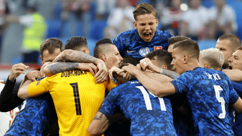 开云体育网页版-美因茨在比赛中击溃对手取得压倒性胜利的简单介绍