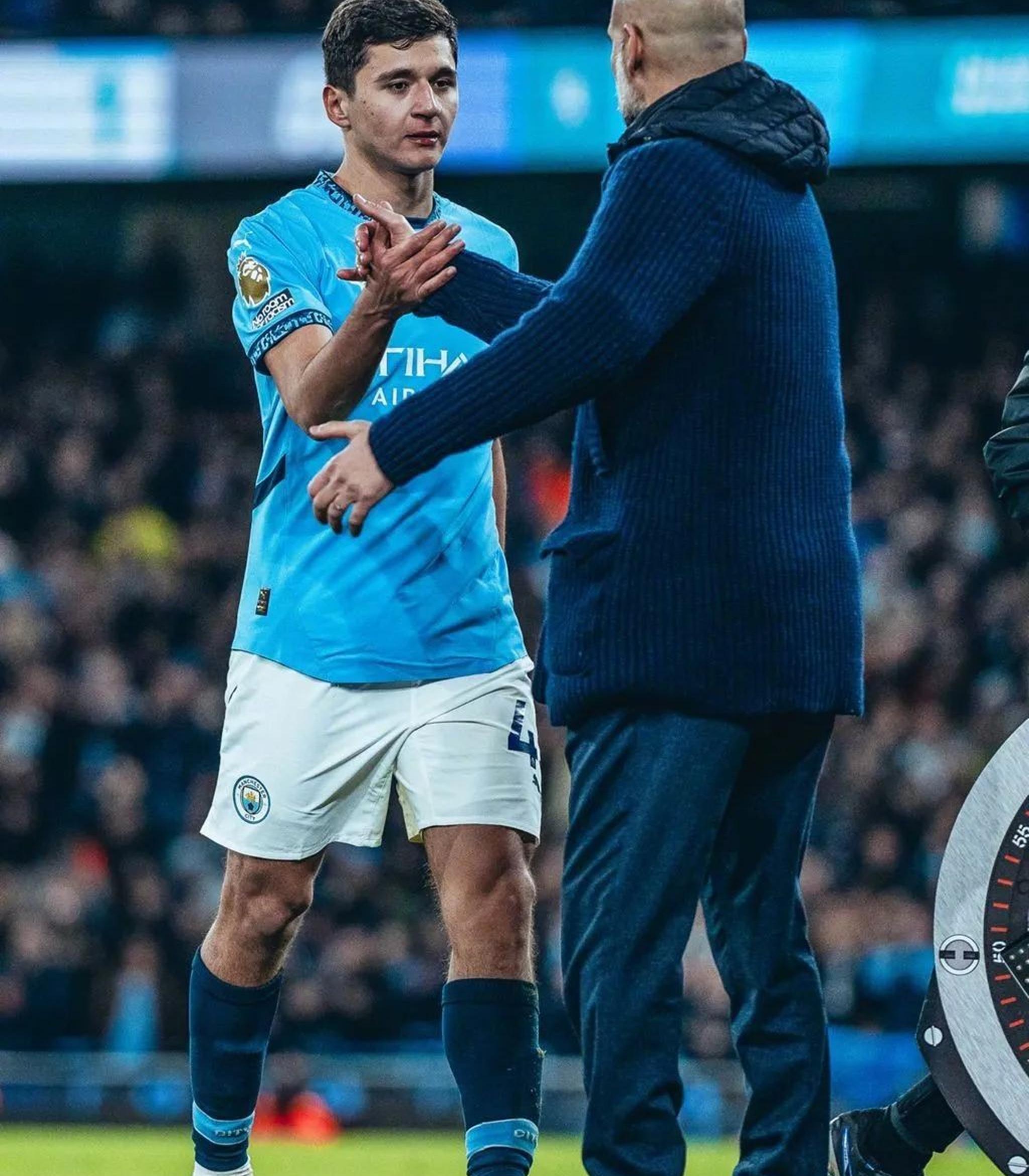 欧洲球队逆袭夺胜，跻身亚冠决赛