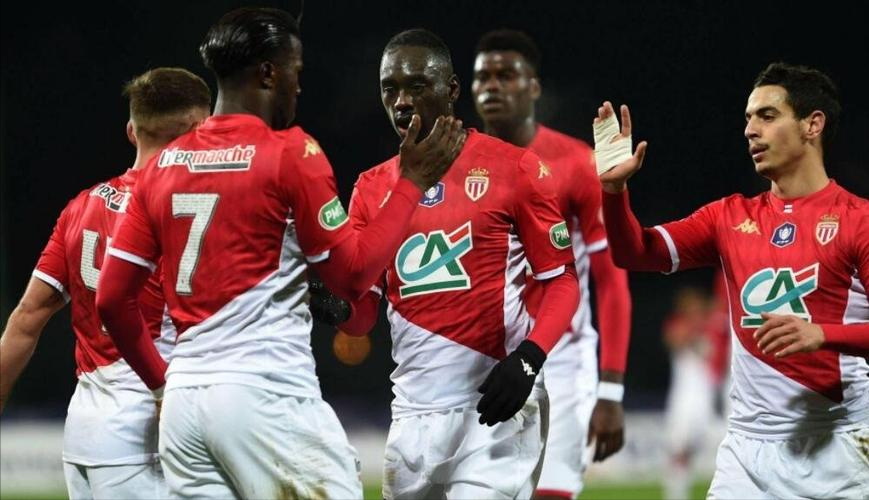 里昂取胜，排名有望重回前列