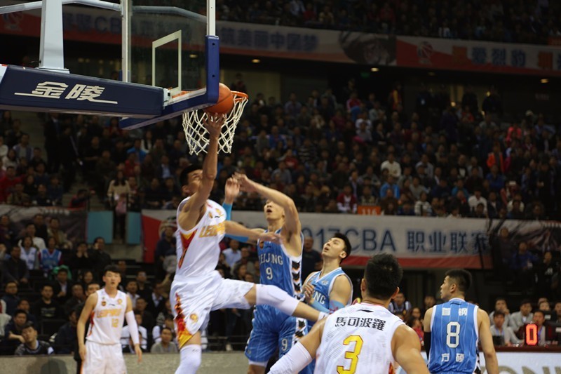 开云体育app下载-江苏队主场告捷，以微弱劣势险胜对手的简单介绍