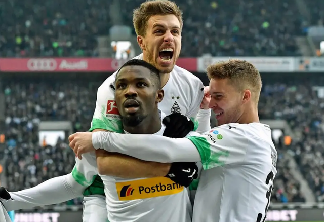 开云体育网页版登录入口-门兴格拉德巴赫主帅连胜，球队逐渐找回状态的简单介绍