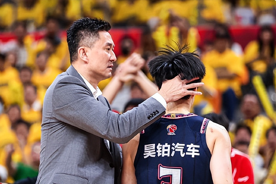 云特胜负环环相扣，下轮比赛悬念依旧的简单介绍